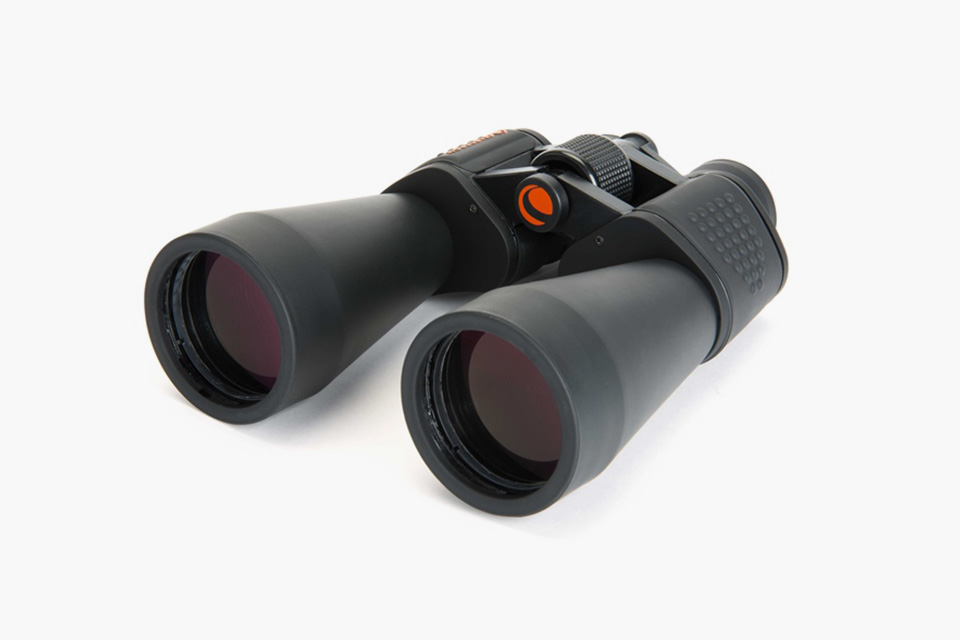 skymaster-12x60-binocular-dude-shopping