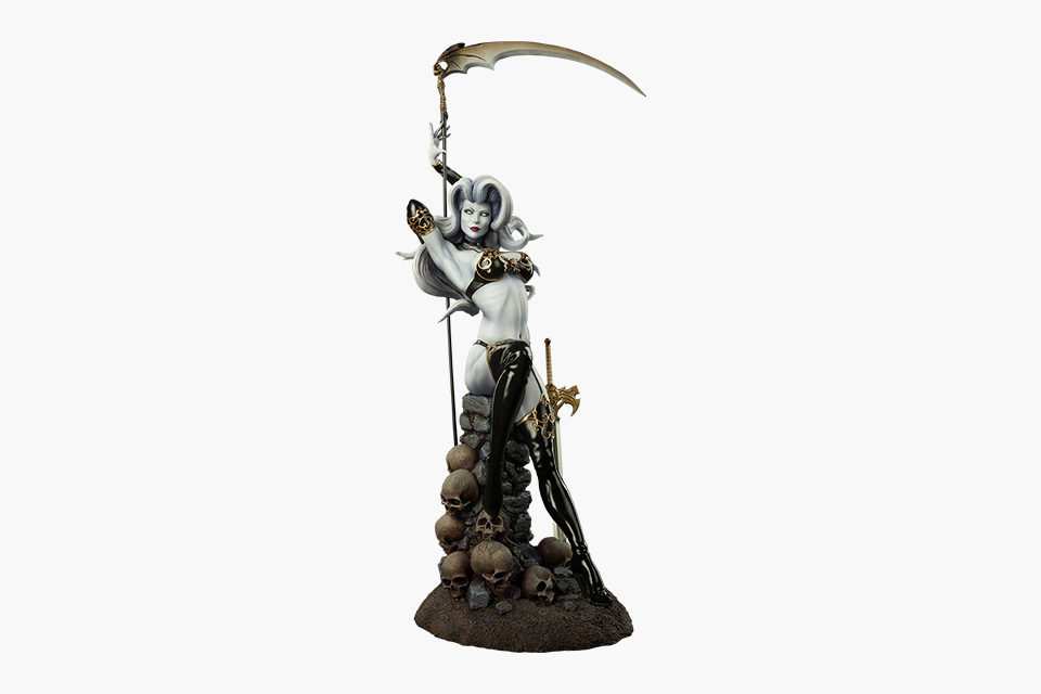 lady death statue